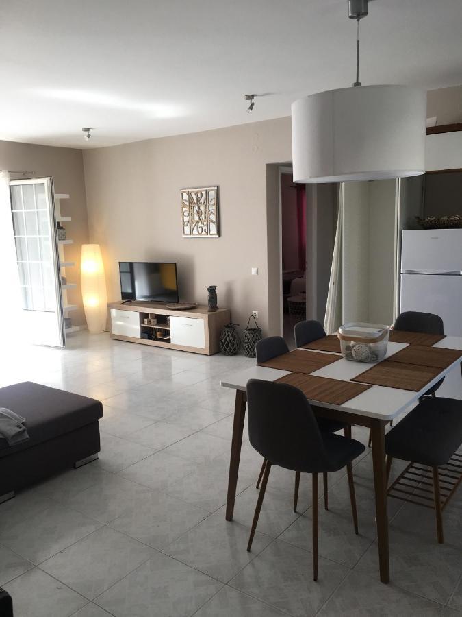 Filippos Apartments أرغوستولي المظهر الخارجي الصورة